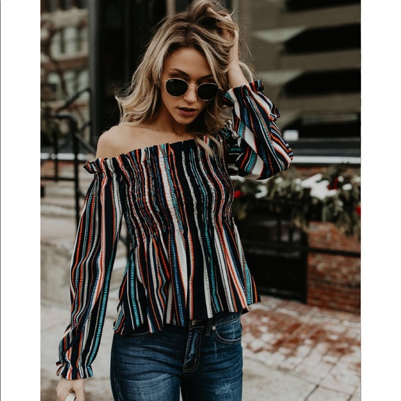 Striped tribal off-shoulder blouse - Picture 3 of 6